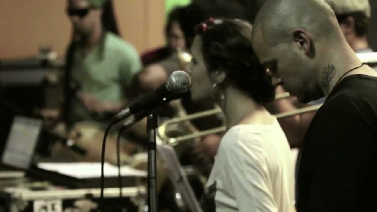 En Vivo LV—01
