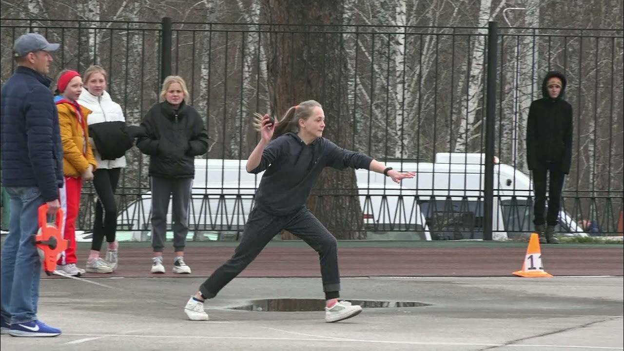 Creative outlier active v2. бежать 14. легкая атлетика бег дети. бежать 14. мальчик бегает.