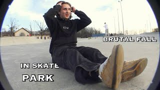 BRUTAL FALL IN SKATE PARK! LAST WINTER DAY. ЖОРСТОКІ ПАДІННЯ В СКЕЙТ ПАРКУ! ОСТАНІЙ ЗИМОВИЙ ДЕНЬ.