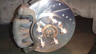 1993 MITSUBISHI 3000GT SL: AUSTAUSCH DER VORDEREN BREMSEN UND ROTOREN
