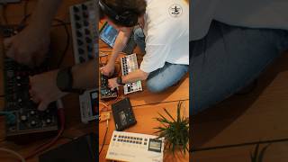 #germanium #fuzz with #synth is quite a pair. Recorded on #taperecorder. #guitarpedals #fuzzpedal