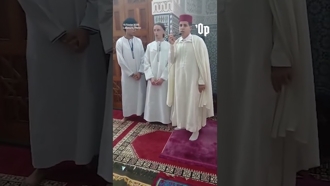 Un jeune Français se convertit à l’islam dans une mosquée de Laâyoune