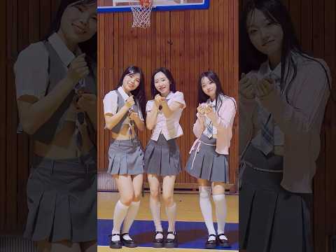 이 소리가 날 깨워⏰ #BEEP #izna #이즈나 #イズナ #izna_BEEP #dance