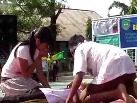 Juara 1 dramatisasi puisi SMPN 1 bagan sinembah.flv - YouTube