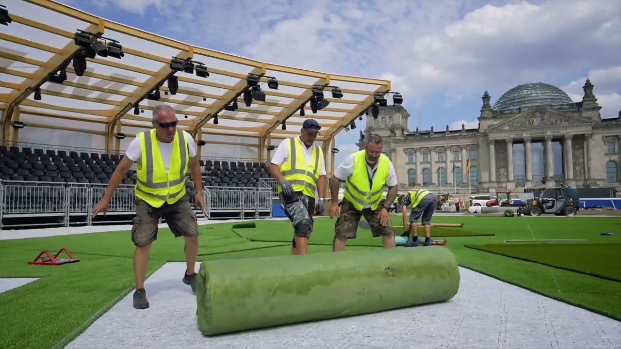 Fan zone Berlin - Arena in front of the Reichstag