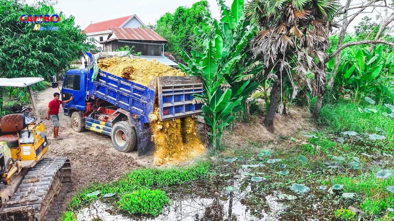 Wonderful First Start Project Landfill using Dozer KOMATSU D20P Pushing Soil to Delete Pon & Trucks