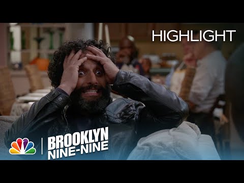 brooklyn-nine-nine---adrian-freaks-out-over-the-national-dog-show-(episode-highlight)