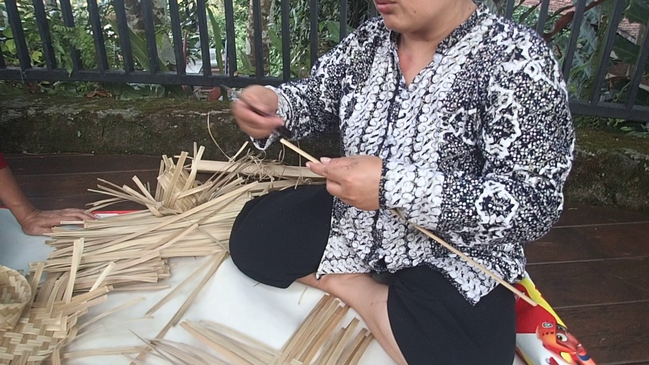 Belajar menganyam  bambu YouTube
