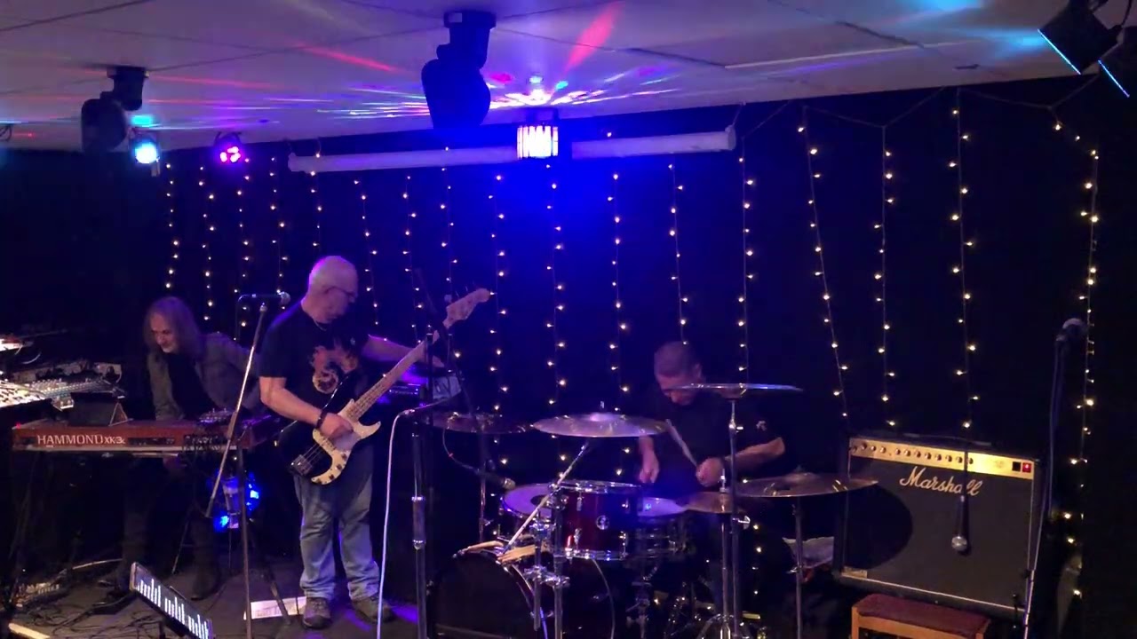 Deepurple at The Ashton Jubilee Club 13/2/26 ( Fireball )