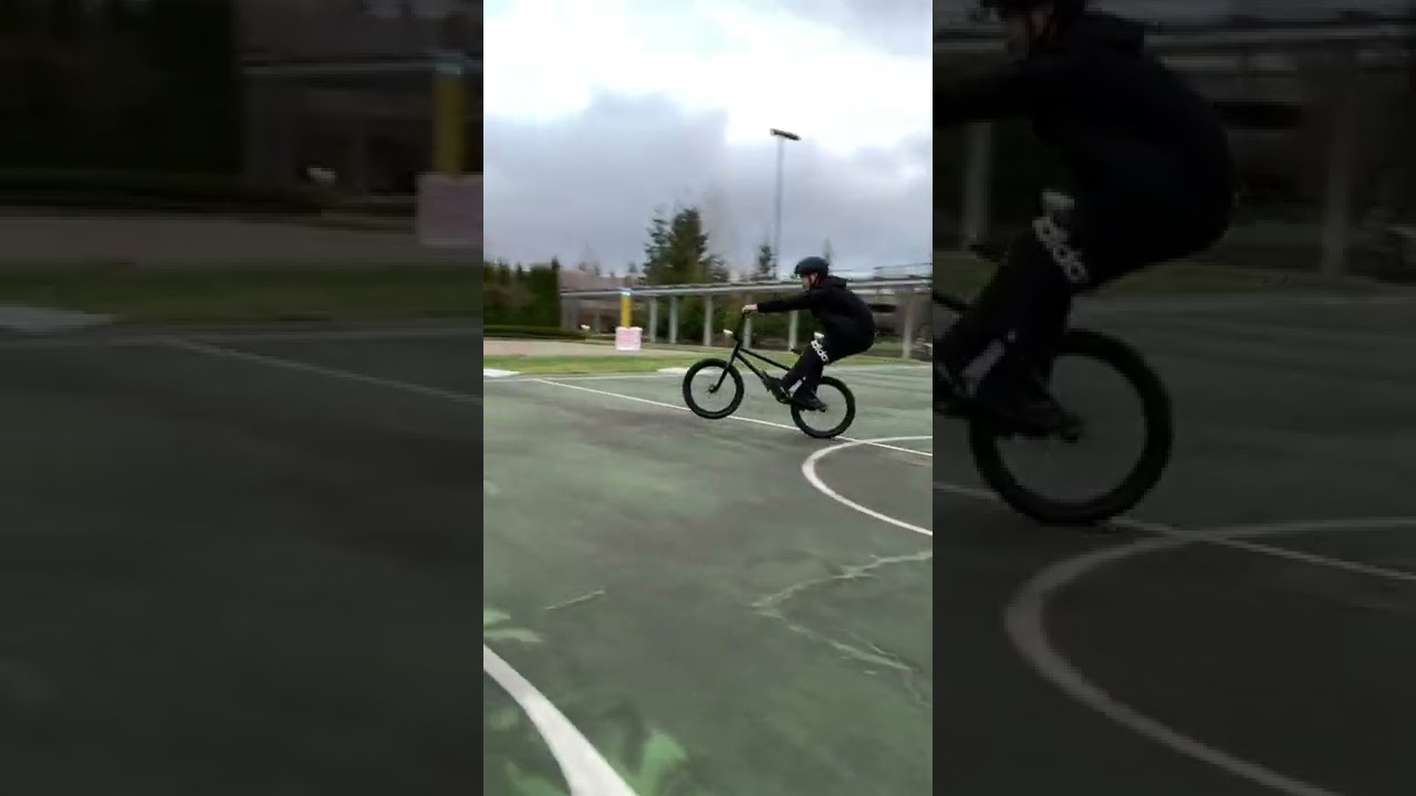 Long manual 180 with funny fail 