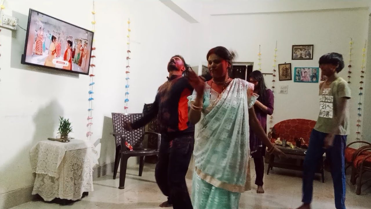 बिना पिए ही सबको नशा चढ़ गया होली का रूटीन सुबह से रात तक का