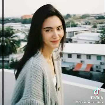 Pee Mak Glow Up !