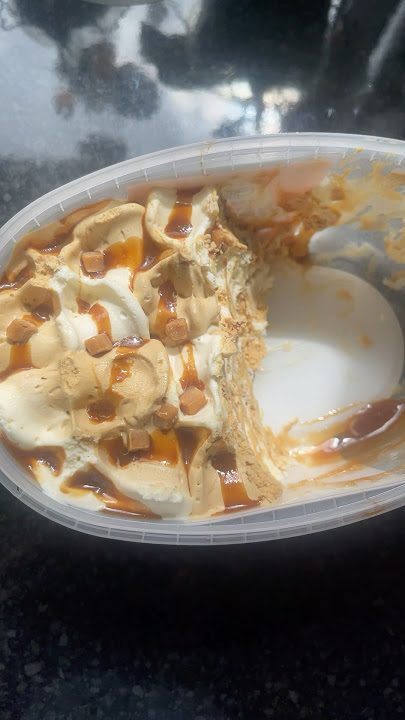 Aldi toffee and vanilla ice cream with dessert sauce #love #icecreamlove #aldi #food