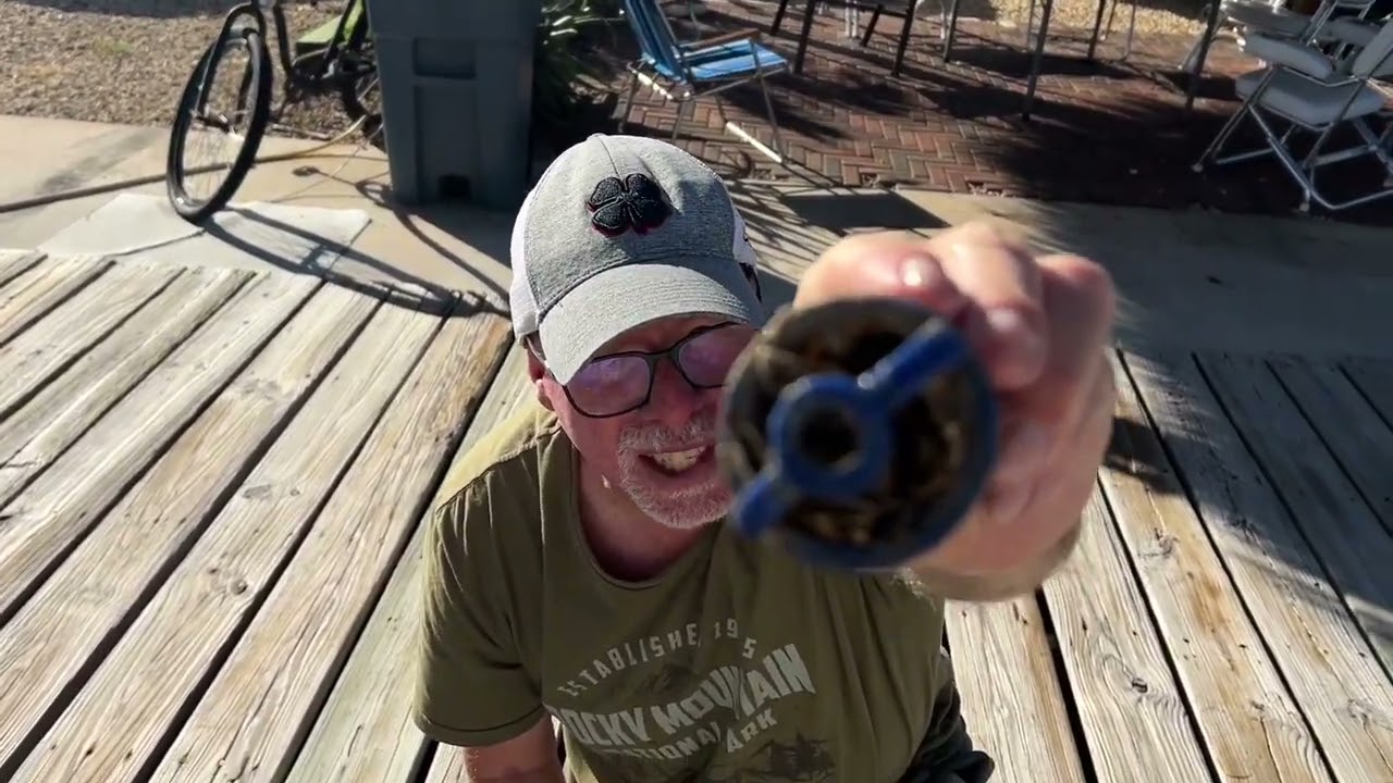 Boating 101 A/C down, cleaning our sea strainer, Boat A\C unit ￼trawler life Florida Keys