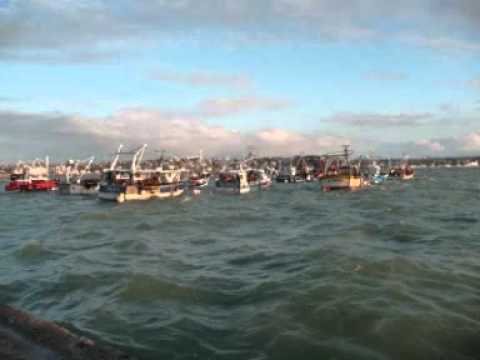 y'a sept marins sur mer chanté