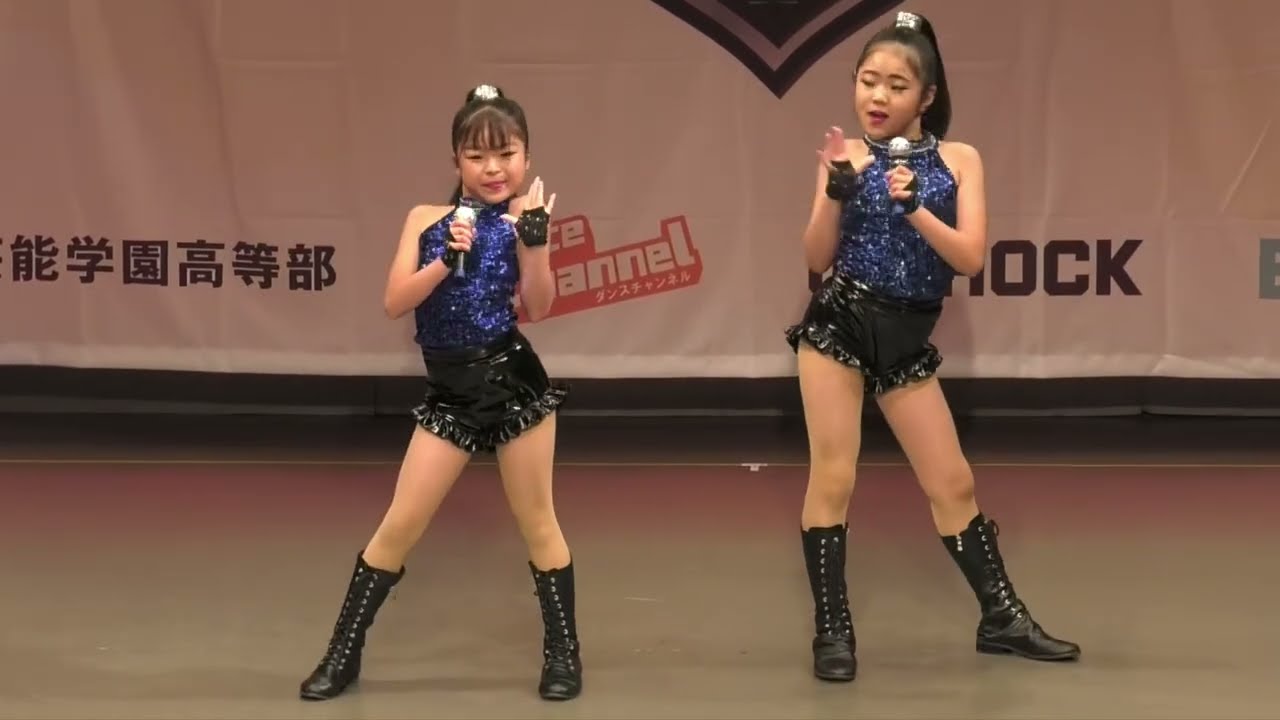 ん？小学生のダンス