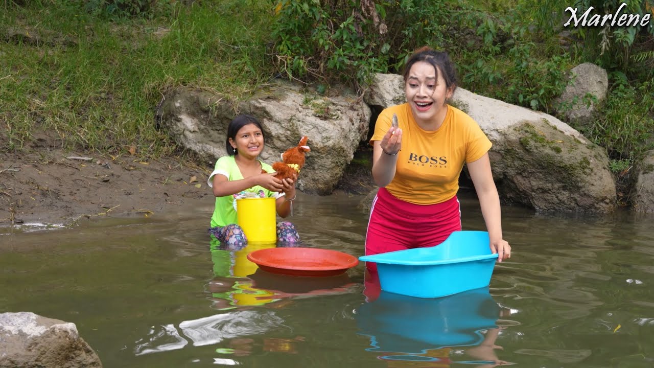Niña encontró un gigante diamante y guardo en un peluche y así salvó la vida de su mamá