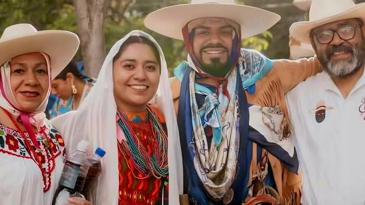 💫🎵 Mascaras de Diablo y Santos asi es Alejandro   The Magic Mask  Juxtlahuaca #music #musica