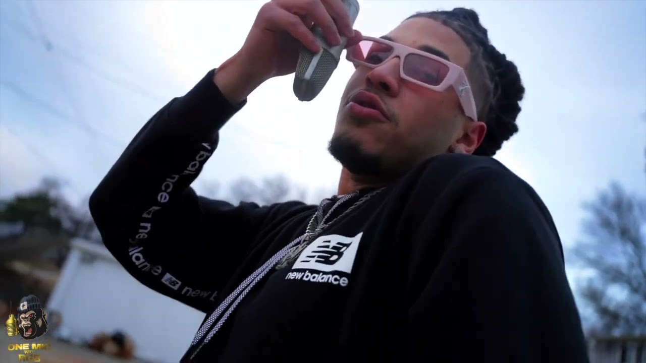 Moody - Outta Dere (One Mic w/RGB)