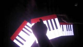 Multitouch MIDI/OSC keyboard controller v0.2 (PyMT)
