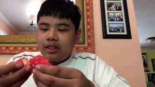 Trying New Foods and Drinks #22 Trying Hostess Raspberry Zingers and Suzy Q's