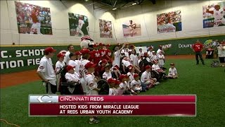 MIN@CIN: Reds host the kids of the Miracle League