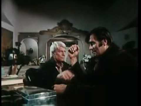 Clint Walker arm wrestles Peter Graves