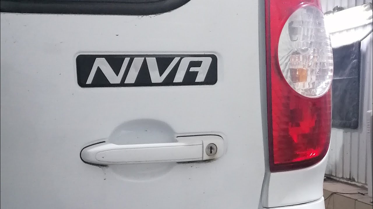 Нива Шевроле с кондиционером и Airbag, замена радиатора печки за 3 часа ...