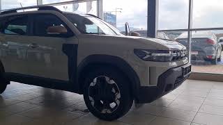 interior/exterior Dacia Duster 2024