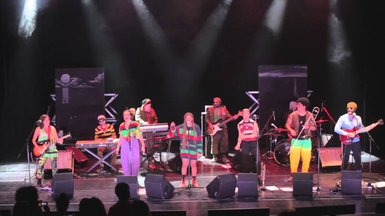 Anelis Assumpção Burial (Peter Tosh / Bunny Wailer) YouTube