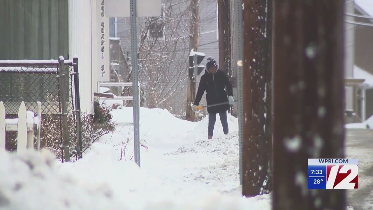 Storm blankets Southern New England in snow - YouTube