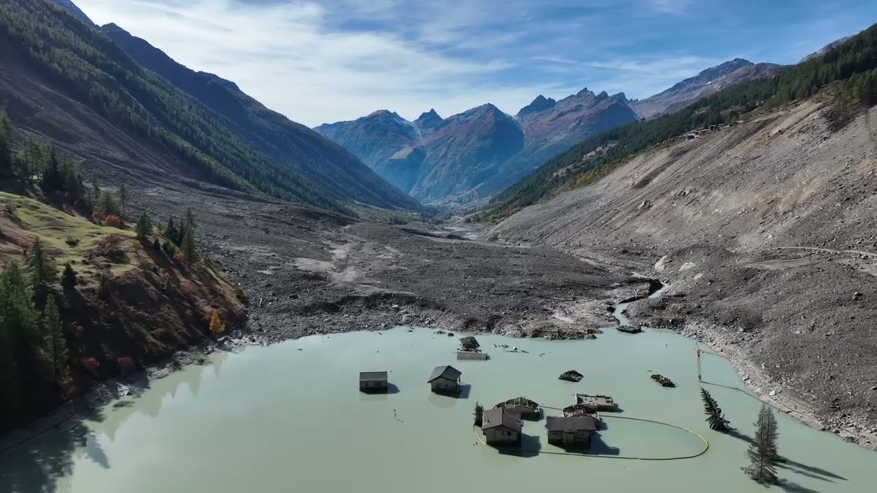 Flug über Blatten im Lötschental (10. Oktober 2025)