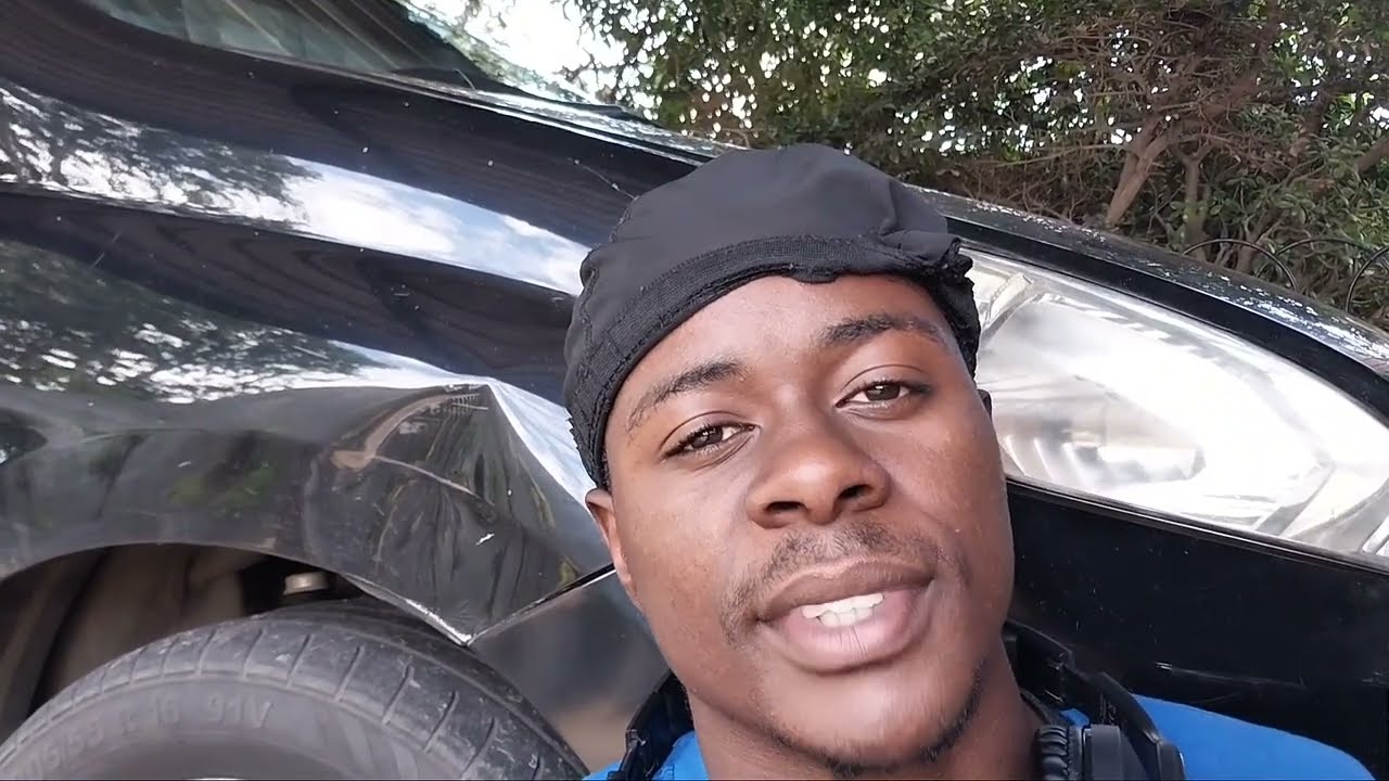 Reviewing the Aptera motor vehicle 