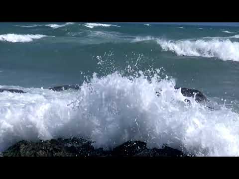 Beach waves sound for relaxation