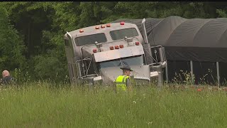 Semi heading east jackknifes on I-80 near Ohio/Pa. line