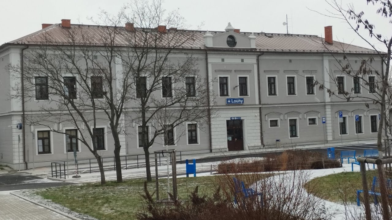 LOUNY train station and trains - newly renovated - 31.12.2025