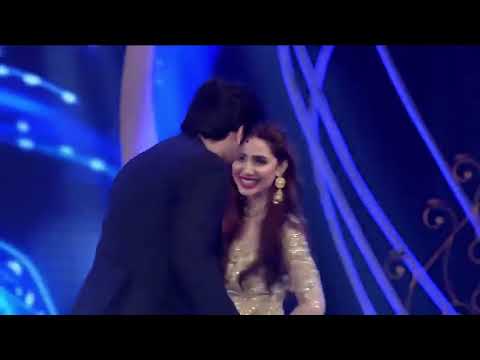 Mahira Khan Dance with Shahrukh khan (Pakistani)