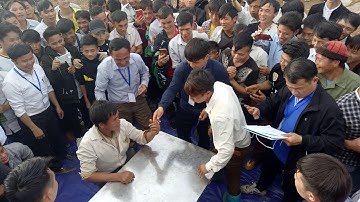 Tin mới: Vật Tay Bật tung Cả Bàn Hội xuân Mù Là pác Nặm