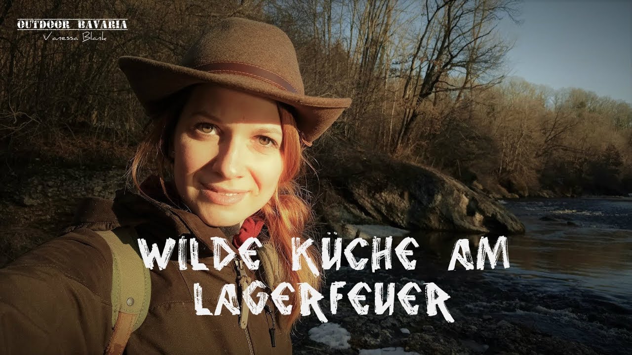Wilde Küche am Fluss 🔥 Kochen am Lagerfeuer und Wildpflanzenkunde - Vanessa Blank - 4K