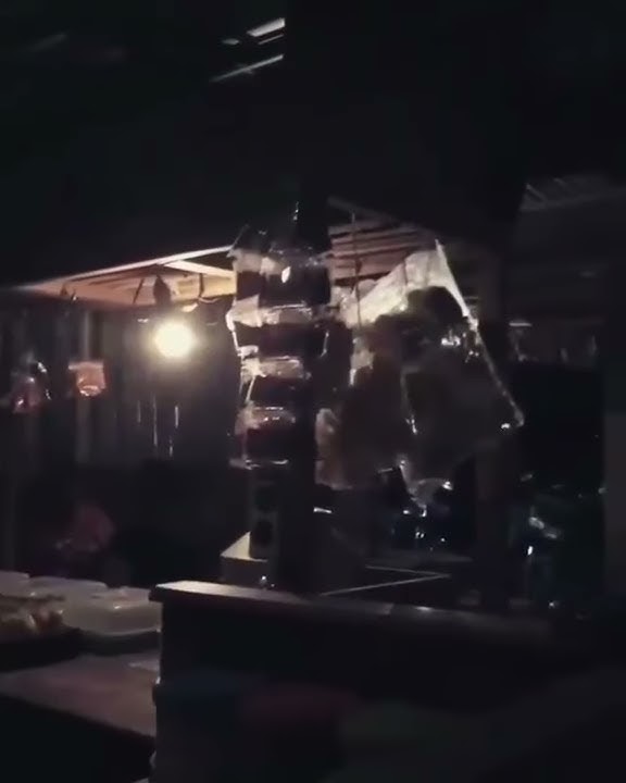 STORY WA NGOPI SANTUY KEREN ABIS ..