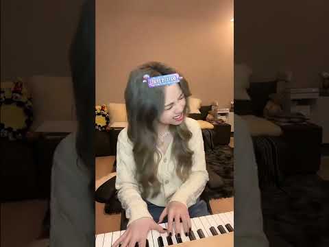 2022-09-19【抖音直播】G.E.M. 鄧紫棋彈唱《讓世界暫停一分鐘》