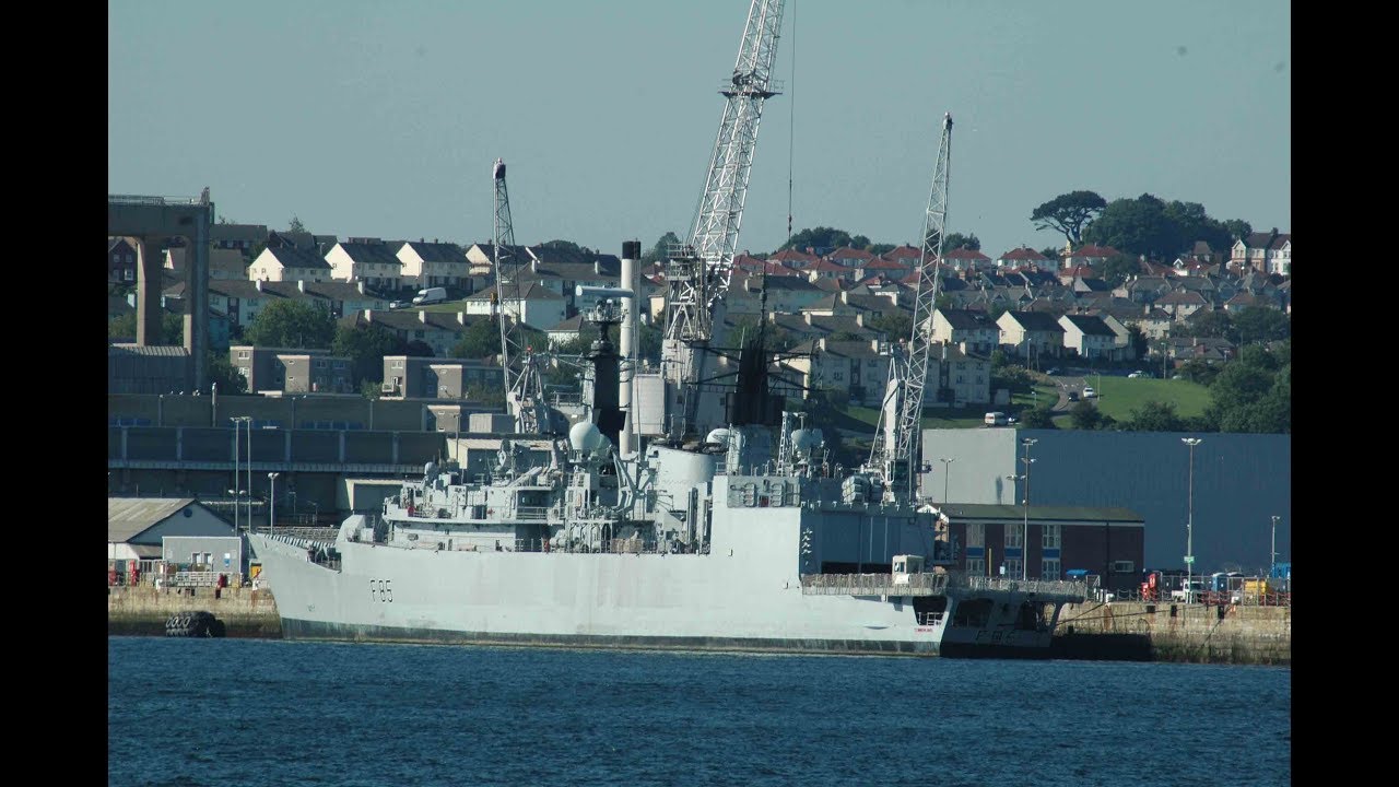 HMS CUMBERLAND F85 AT DEVONPORT NAVAL BASE - 26th June 2011