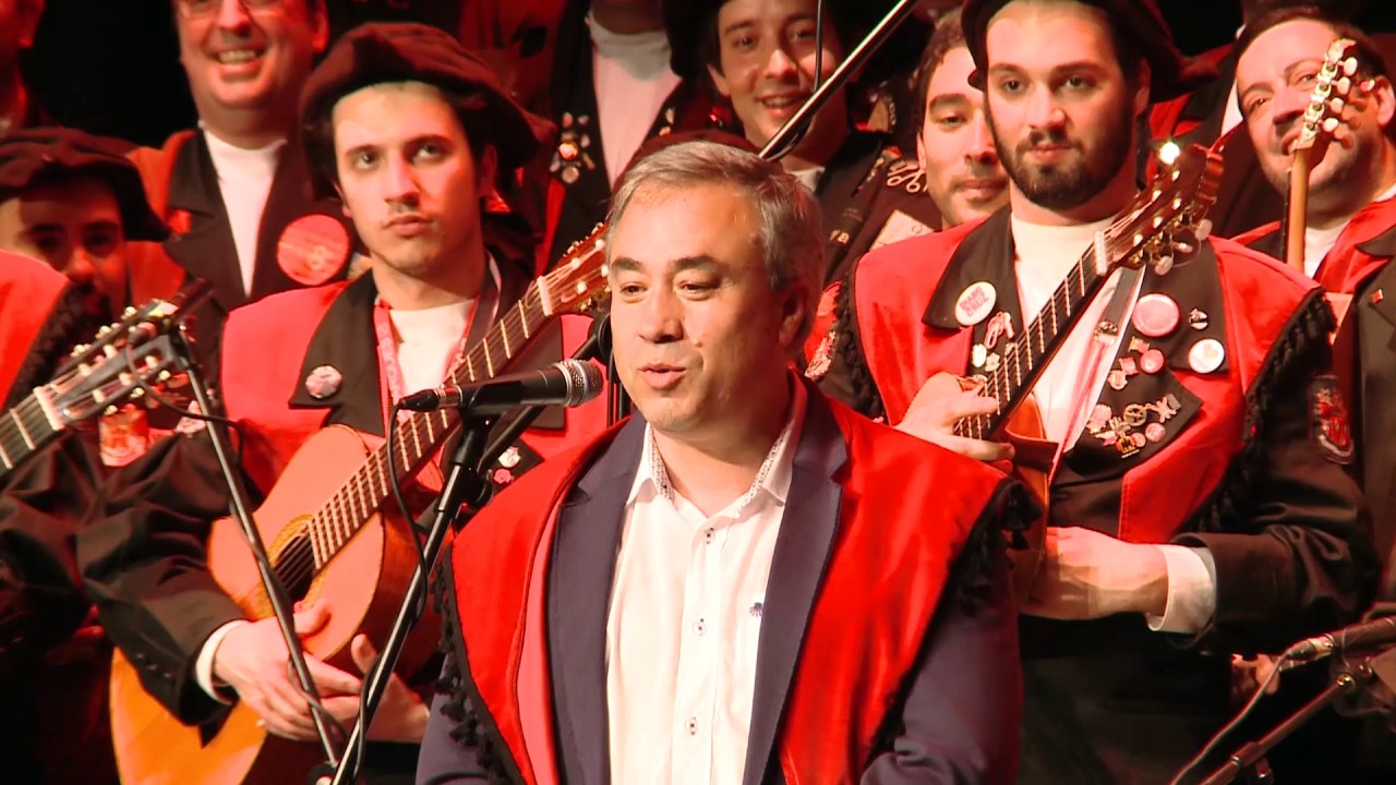 Tuna Universitária do Minho - Gerês Tónico (Serenata às Raparigas de Braga) +  Tunos Honorários
