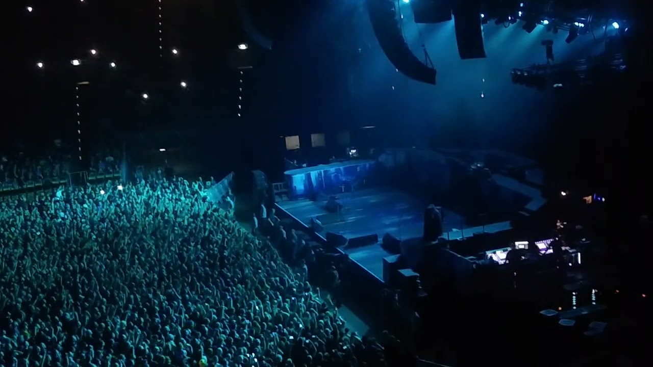 Iron Maiden - intro live München Olympiahalle