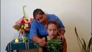 Susurros y Masajes ASMR, Limpia Energética y Juego de Cabello para Relajarse y Dormir