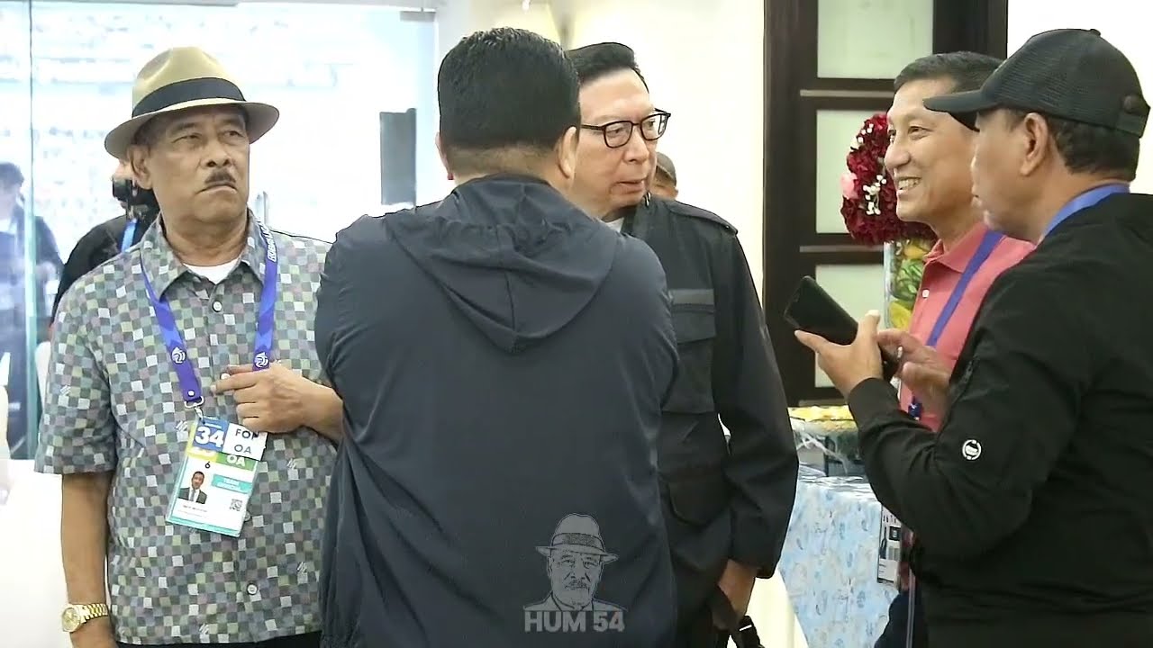 MENYAPA PARA TAMU UNDANGAN LAGA TERAKHIR PERSIB VS PERSIS SOLO 