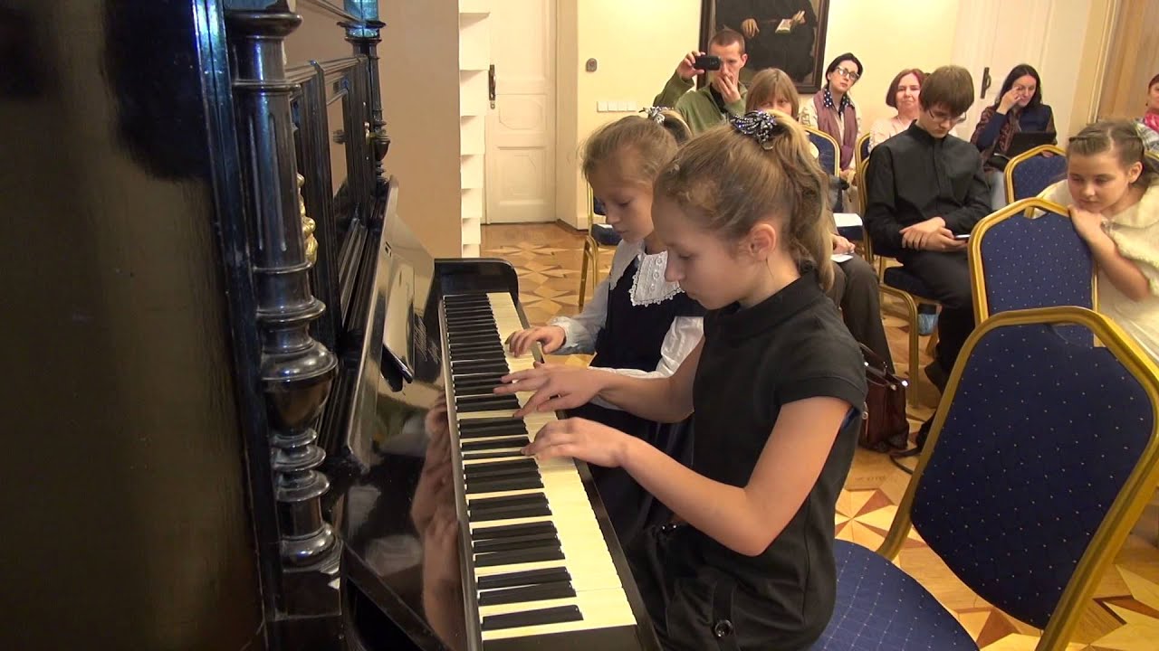 2015 03 01 5 2 Чайковский ПОЛЬКА ИЗ ДЕТСКОГО АЛЬБОМА Полина и Ульяна ...