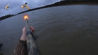 S1:E12 Big Water SOLO LIMIT | Missouri Duck Hunting