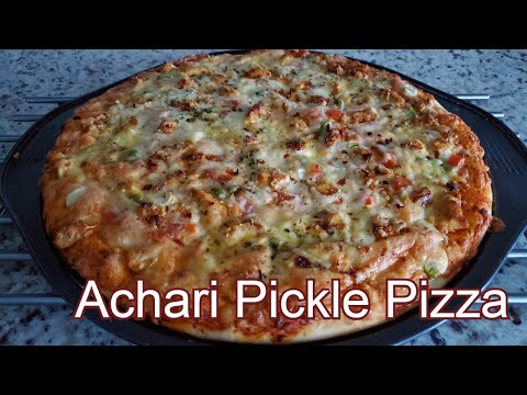 Achari Chicken Pizza