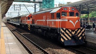 7801次貨列R152+R154 台南通過